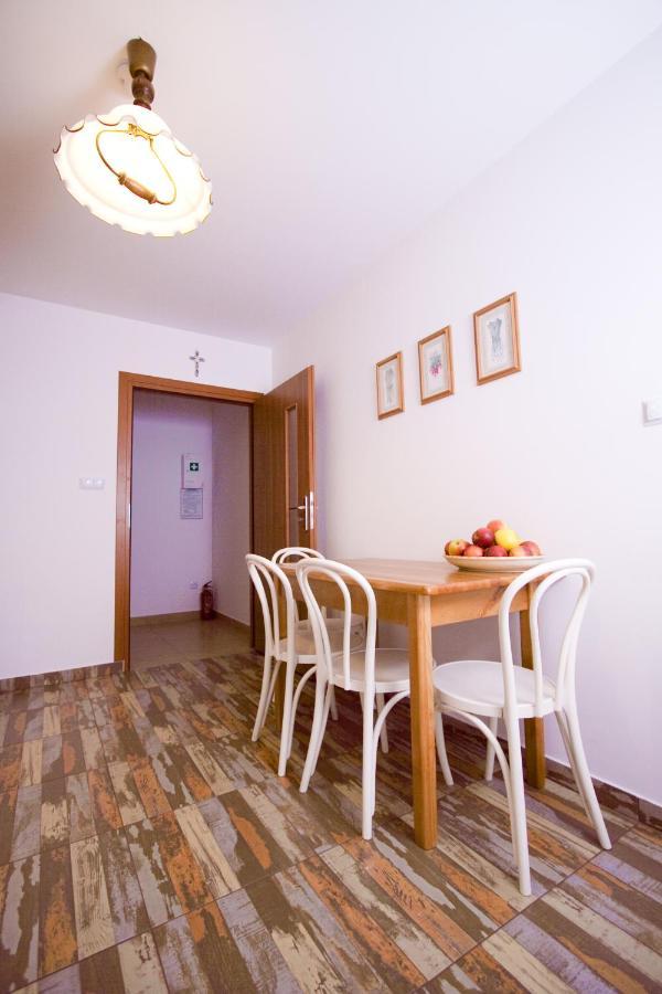 Agroturystyka Pod Jablonia Kazimierz Dolny Exteriör bild